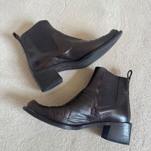 Vintage Donald J Pliner Brown Chelsea Heeles Boots 7.5